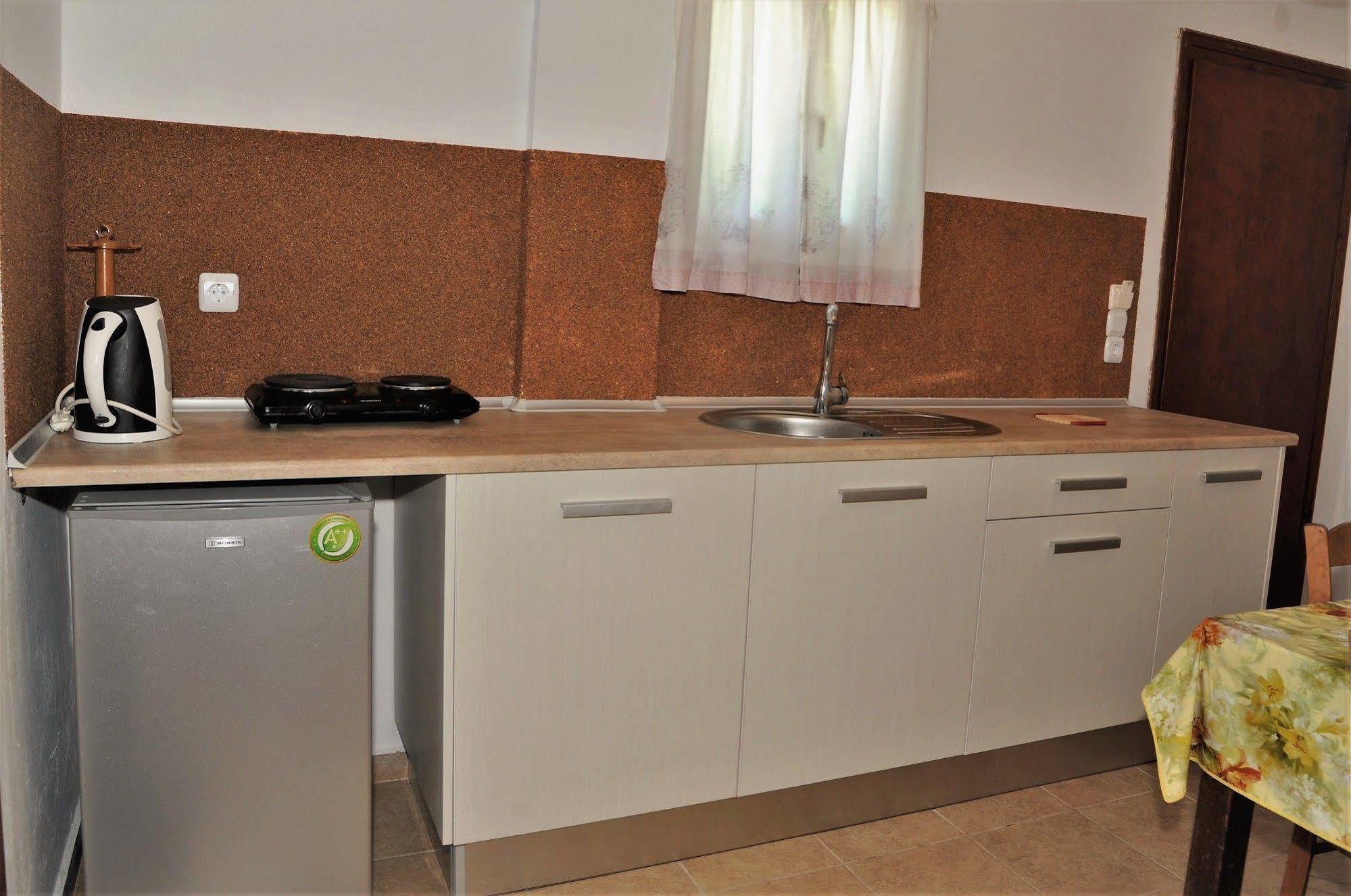Captains Studios & Apartments Kavos Exterior photo